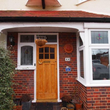Morden Friendly Home In South London מראה חיצוני תמונה