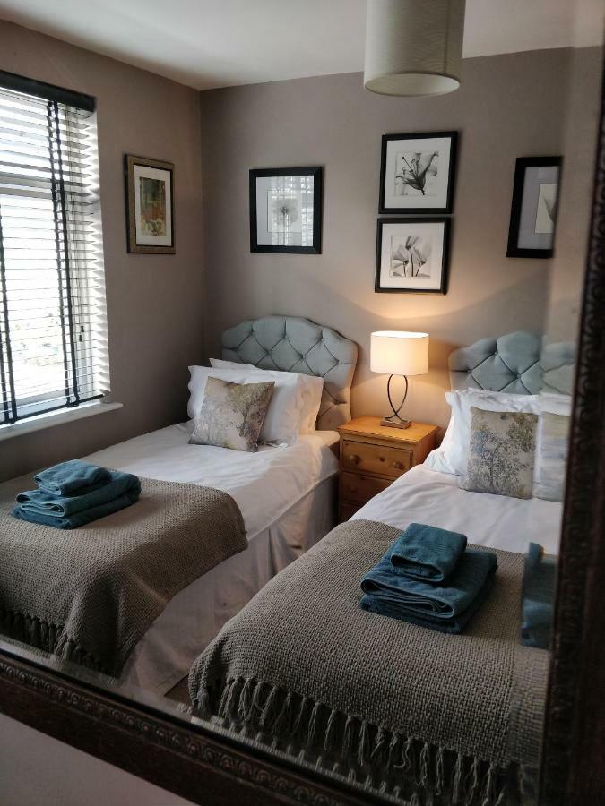 Morden Friendly Home In South London מראה חיצוני תמונה